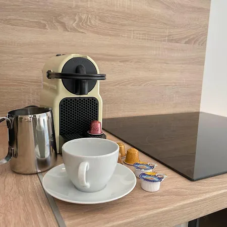 Appartamento Bright Riverside Studio, Balcony, Free Parking, Air Conditioning *