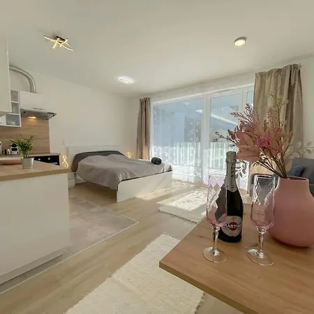 Apartment Brand New Danube W Balcony And Free Parking Budapest
