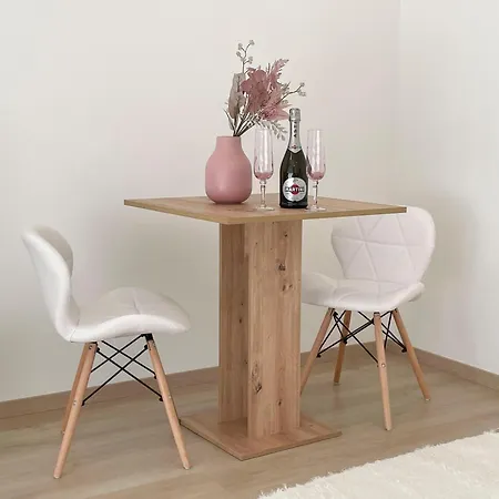 Bright Riverside Studio, Balcony, Free Parking, Air Conditioning * Будапешт