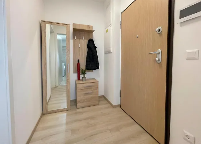 Apartament Bright Riverside Studio, Balcony, Free Parking, Air Conditioning